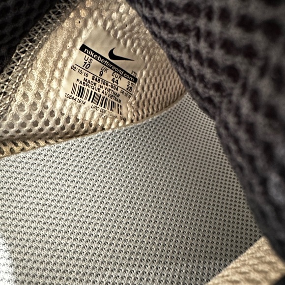 Nike Air Presto Olympic Edition, Men’s size 10 - Picture 5 of 5